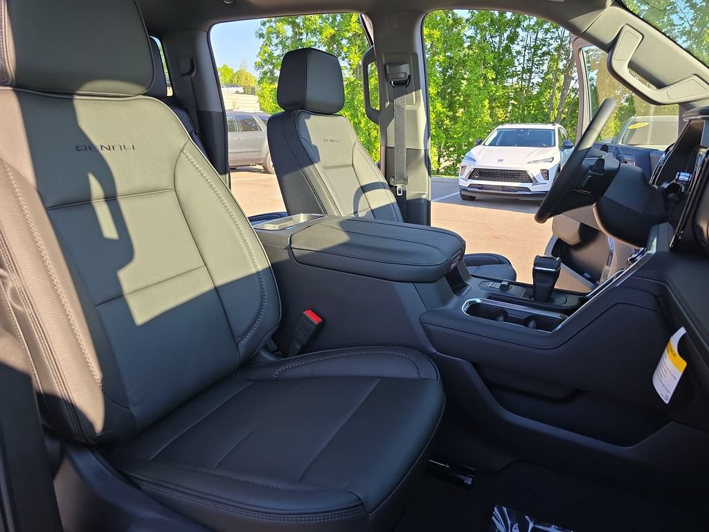 New 2026 GMC Sierra 1500 Denali AWD/4WD image 10