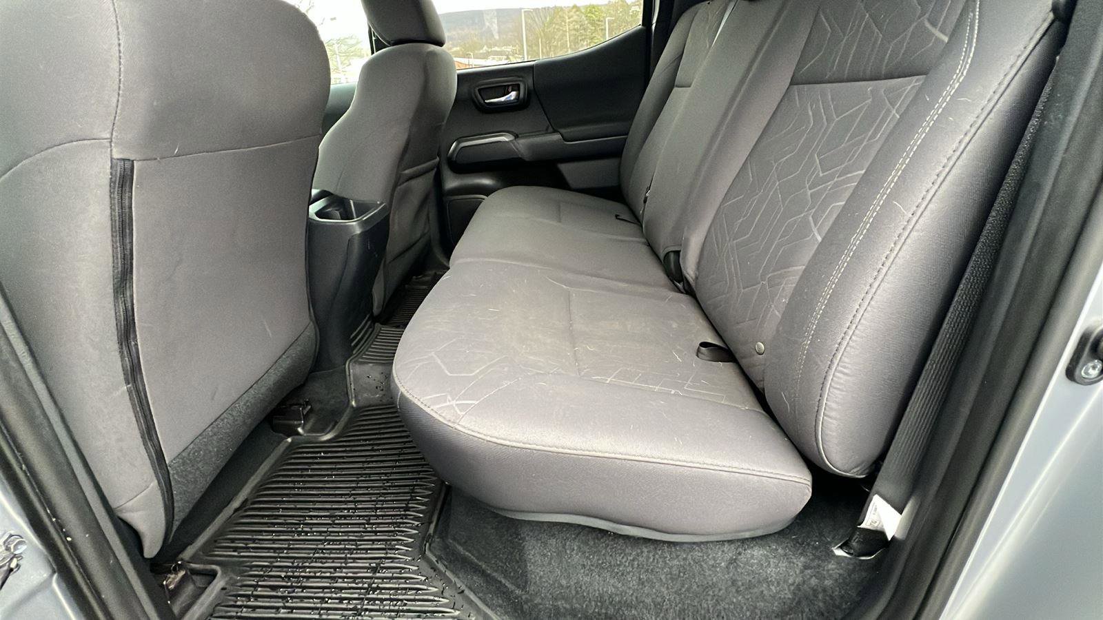 Used 2019 Toyota Tacoma TRD Off-Road image 18