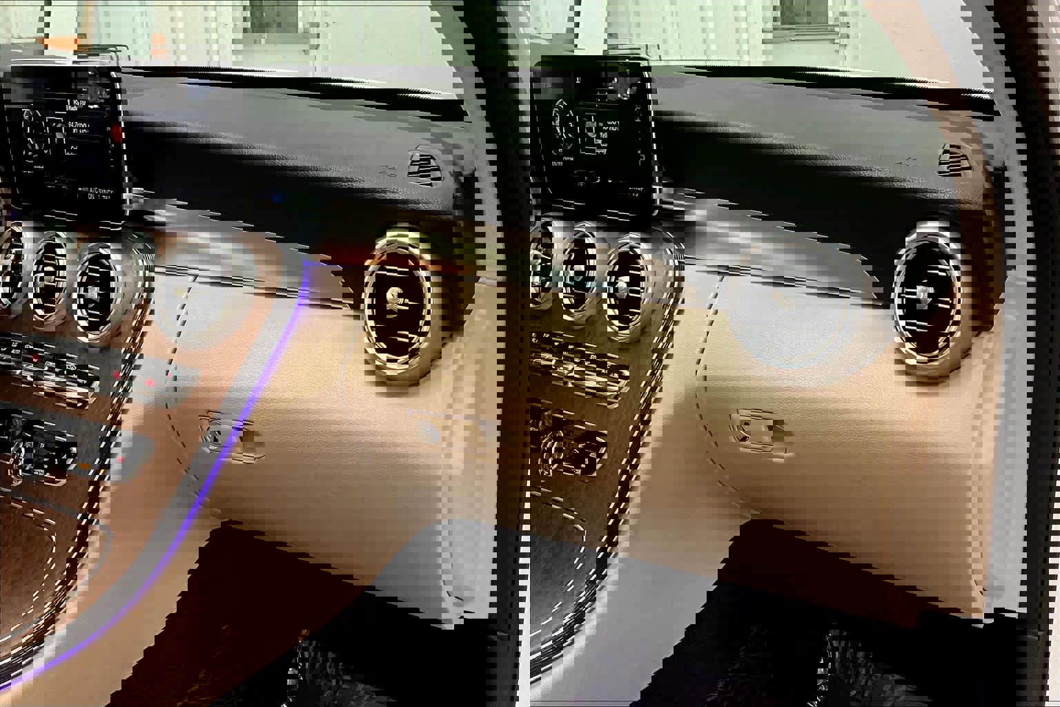 Used 2021 Mercedes-Benz C 300 Sedan image 19