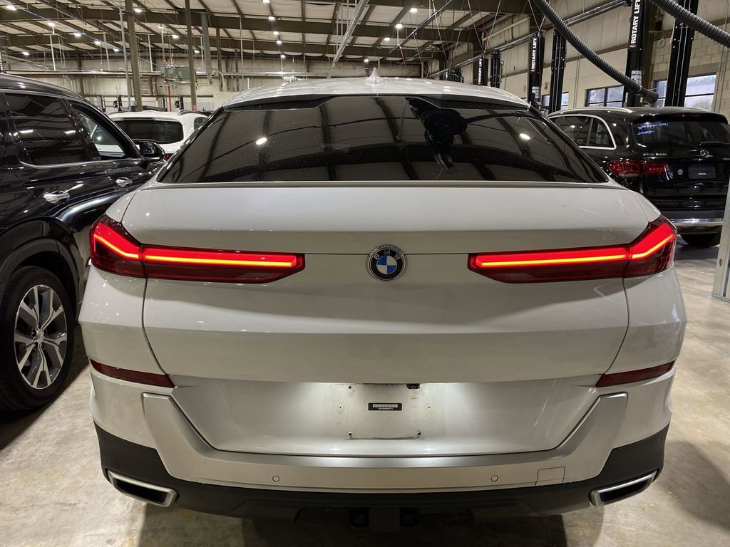 Used 2022 BMW X6 xDrive40i w/ Premium Package image 17