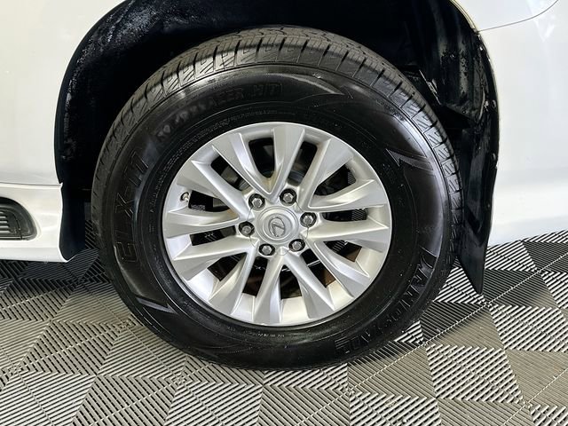 Used 2015 Lexus GX 460 w/ Premium Package AWD/4WD image 29