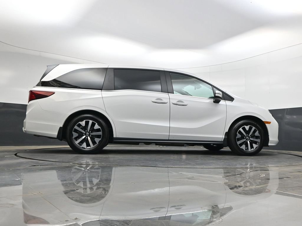 Certified 2026 Honda Odyssey EX-L image 33