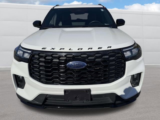 Used 2025 Ford Explorer ST-Line image 13
