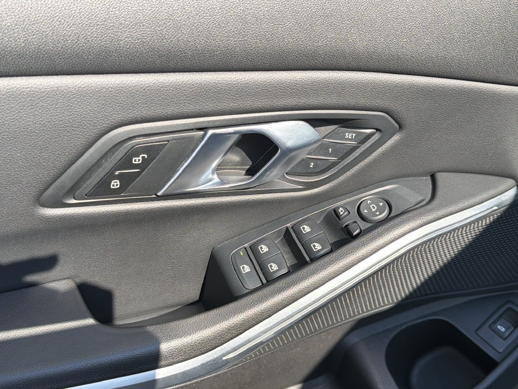 Used 2024 BMW 330i Sedan RWD image 22