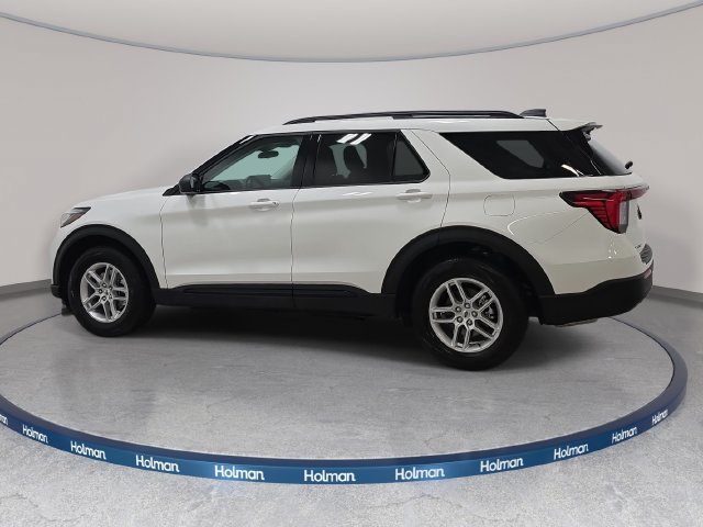 Used 2026 Ford Explorer Active AWD/4WD image 9