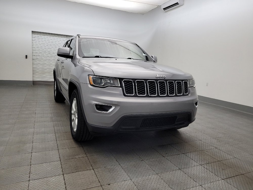 Used 2021 Jeep Grand Cherokee Laredo image 14