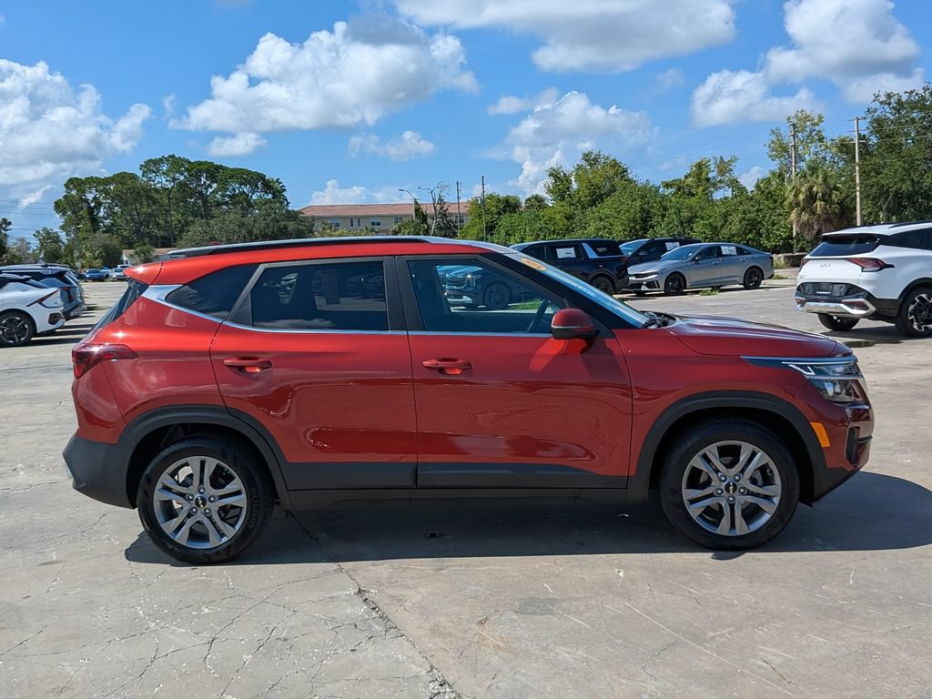Certified 2023 Kia Seltos S FWD image 9