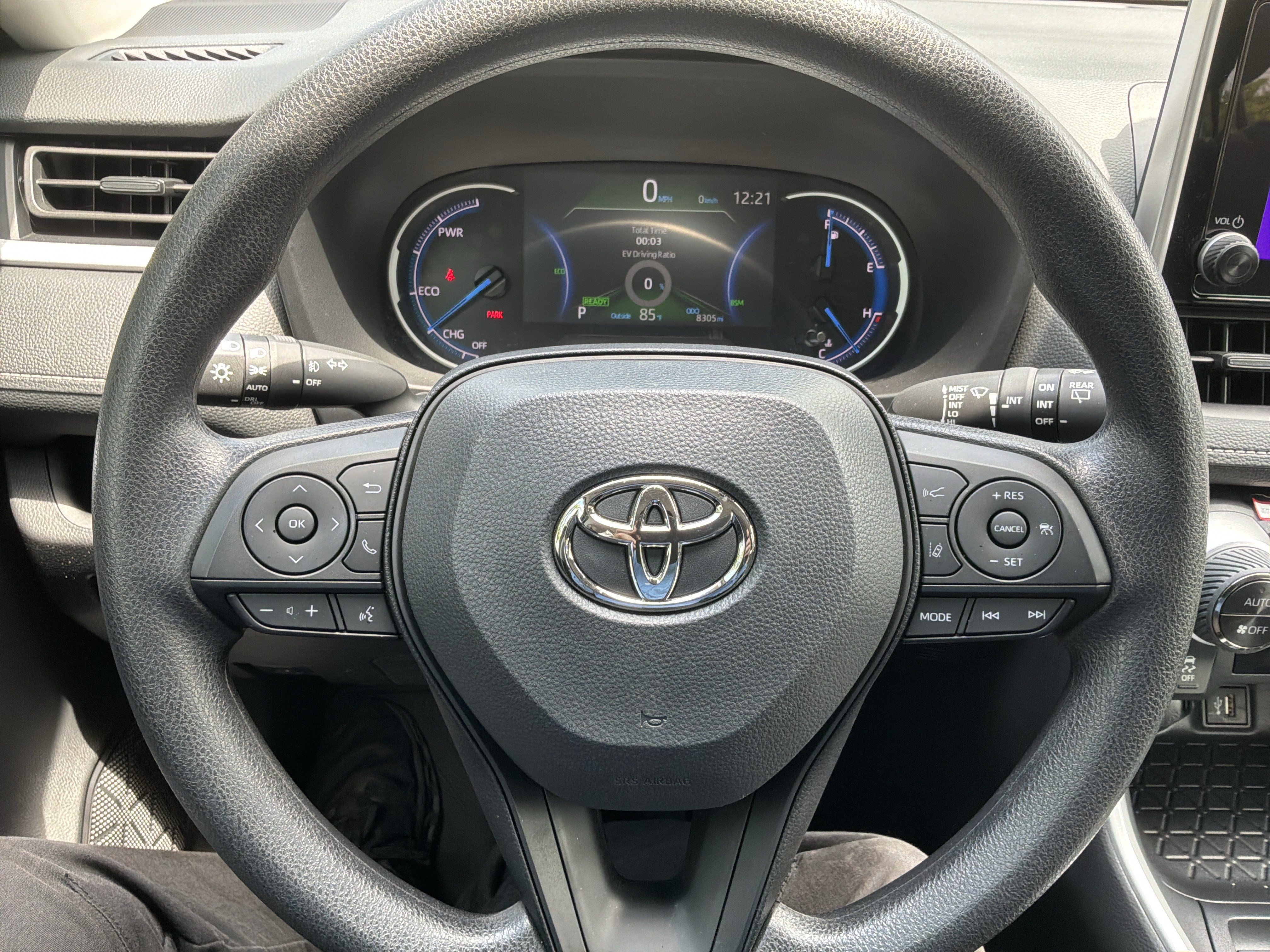 Used 2025 Toyota RAV4 Woodland Edition AWD/4WD image 18
