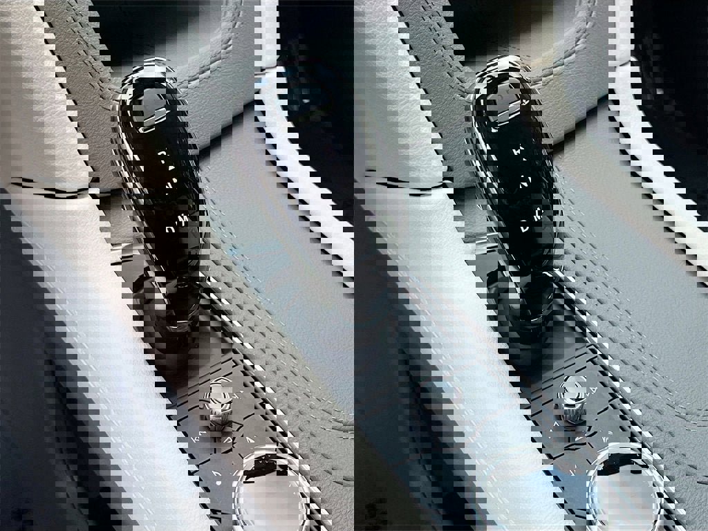 New 2026 Cadillac XT5 Premium Luxury w/ Driver Assist Package image 16