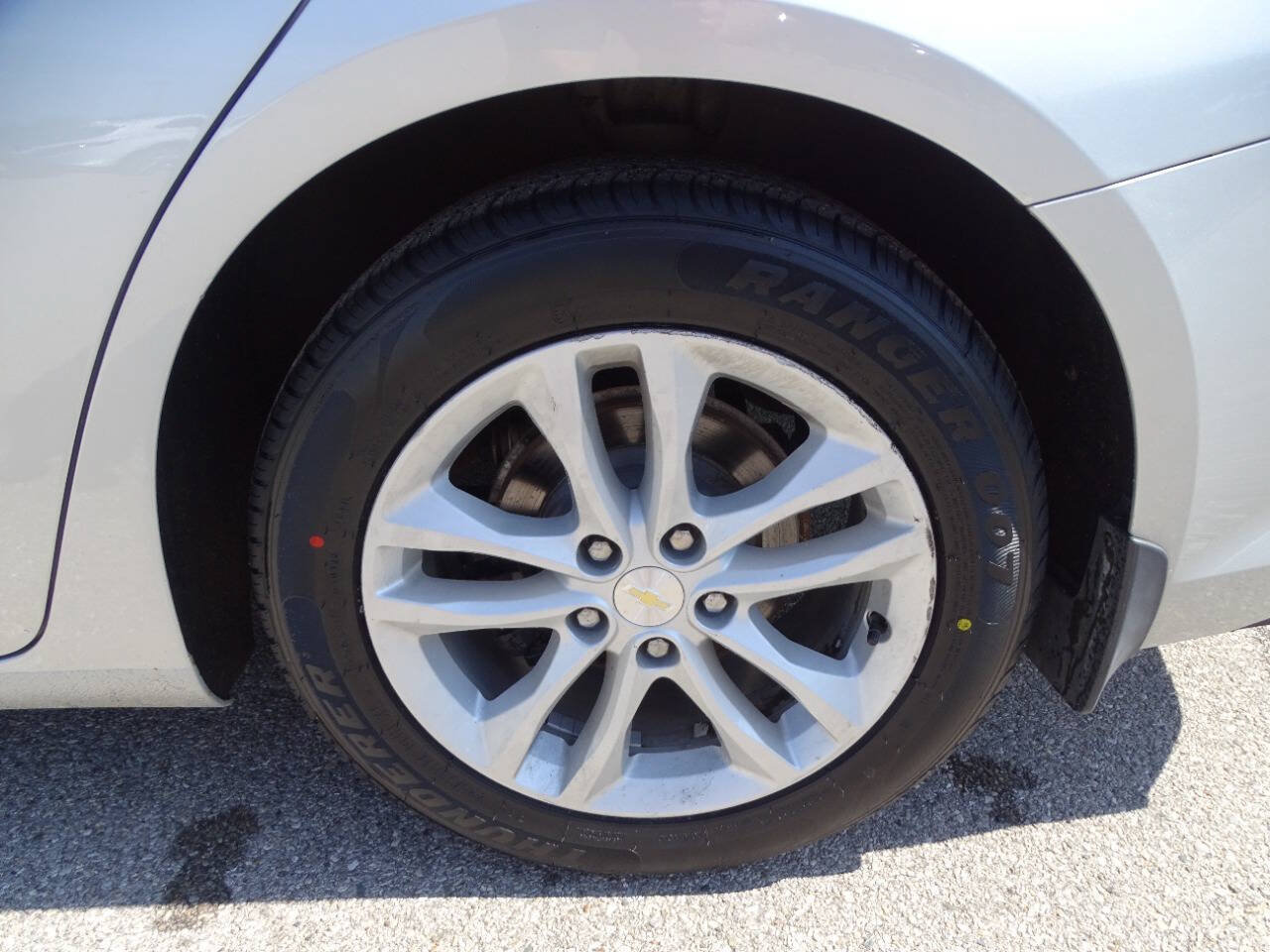 Used 2016 Chevrolet Malibu LT Sedan 4D FWD image 34