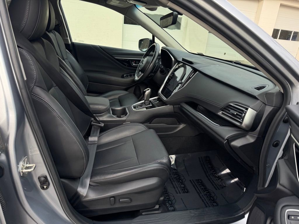 Used 2020 Subaru Outback Limited image 21