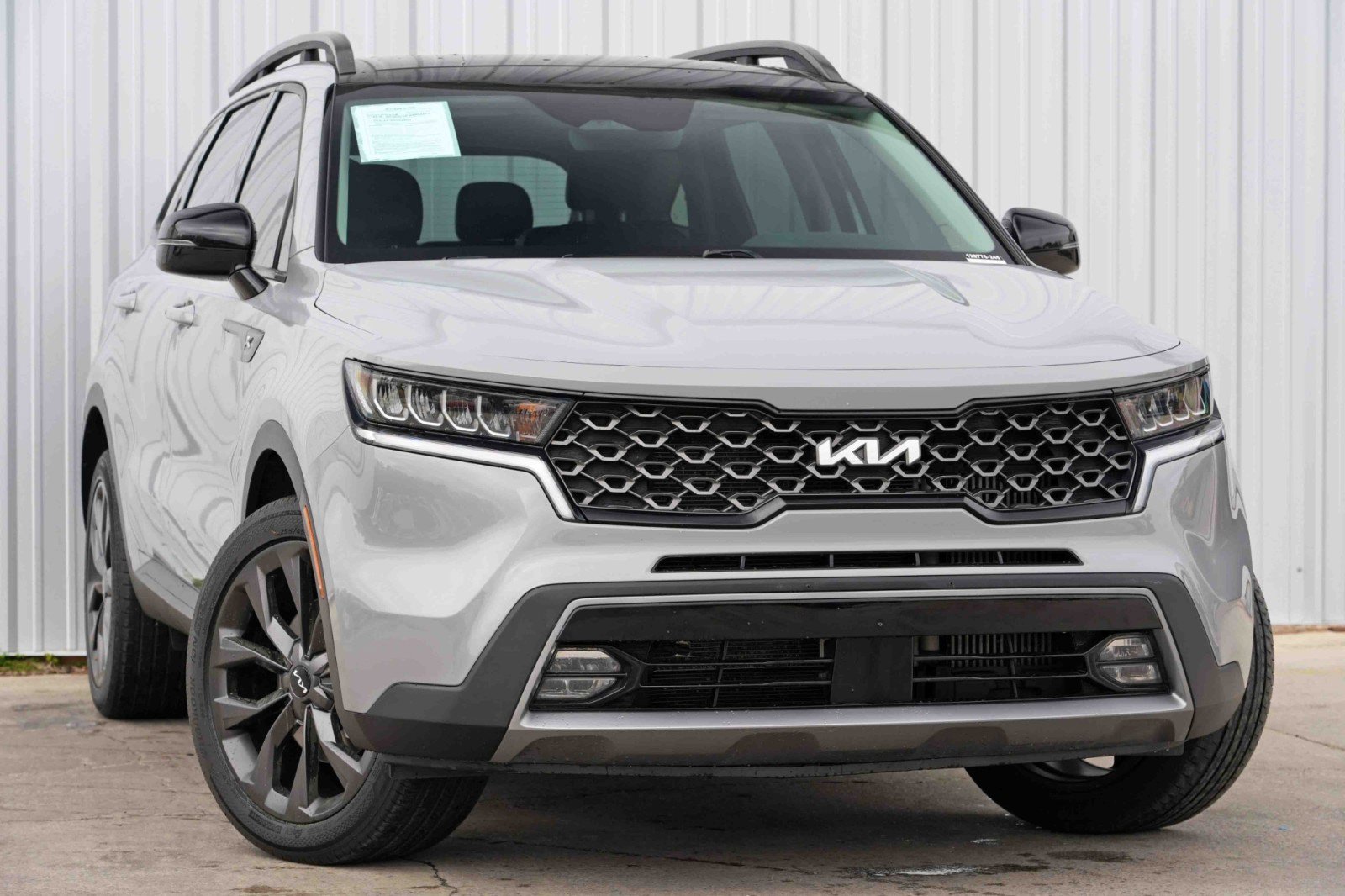 Used 2022 Kia Sorento X-Line EX image 2