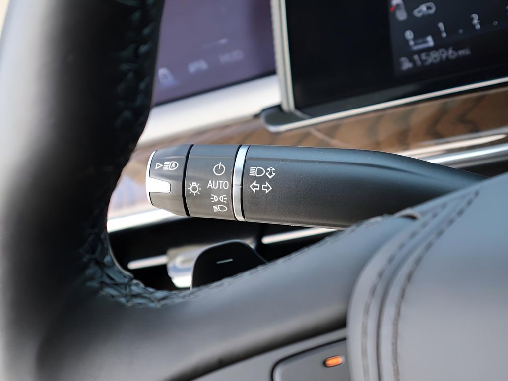 Used 2024 Cadillac Escalade Sport Platinum w/ Heavy-Duty Trailer Package image 39