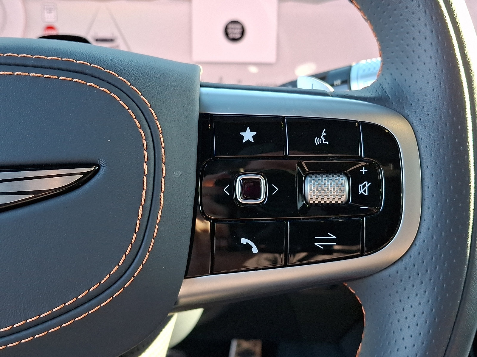 Certified 2026 Genesis GV70 2.5T Sport Prestige AWD/4WD image 23