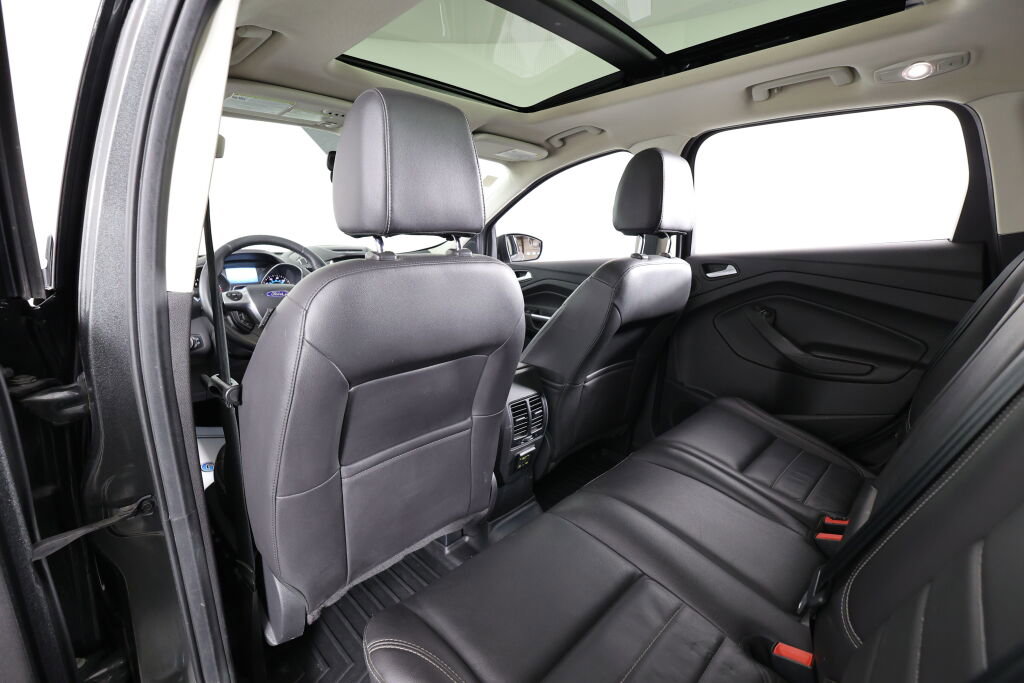 Used 2016 Ford Escape Titanium image 13