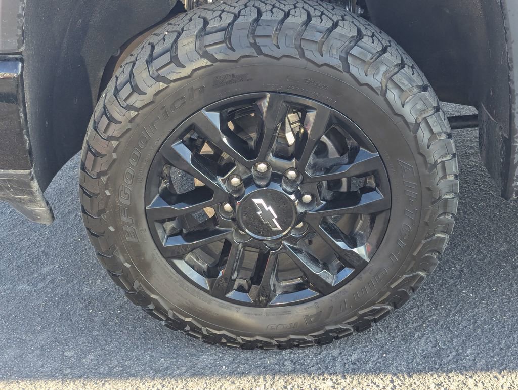 Used 2025 Chevrolet Silverado 3500 LT w/ Trail Boss Package image 13