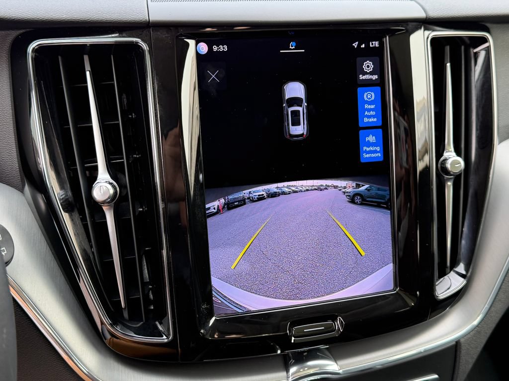 Certified 2023 Volvo XC60 T8 Core AWD/4WD image 29