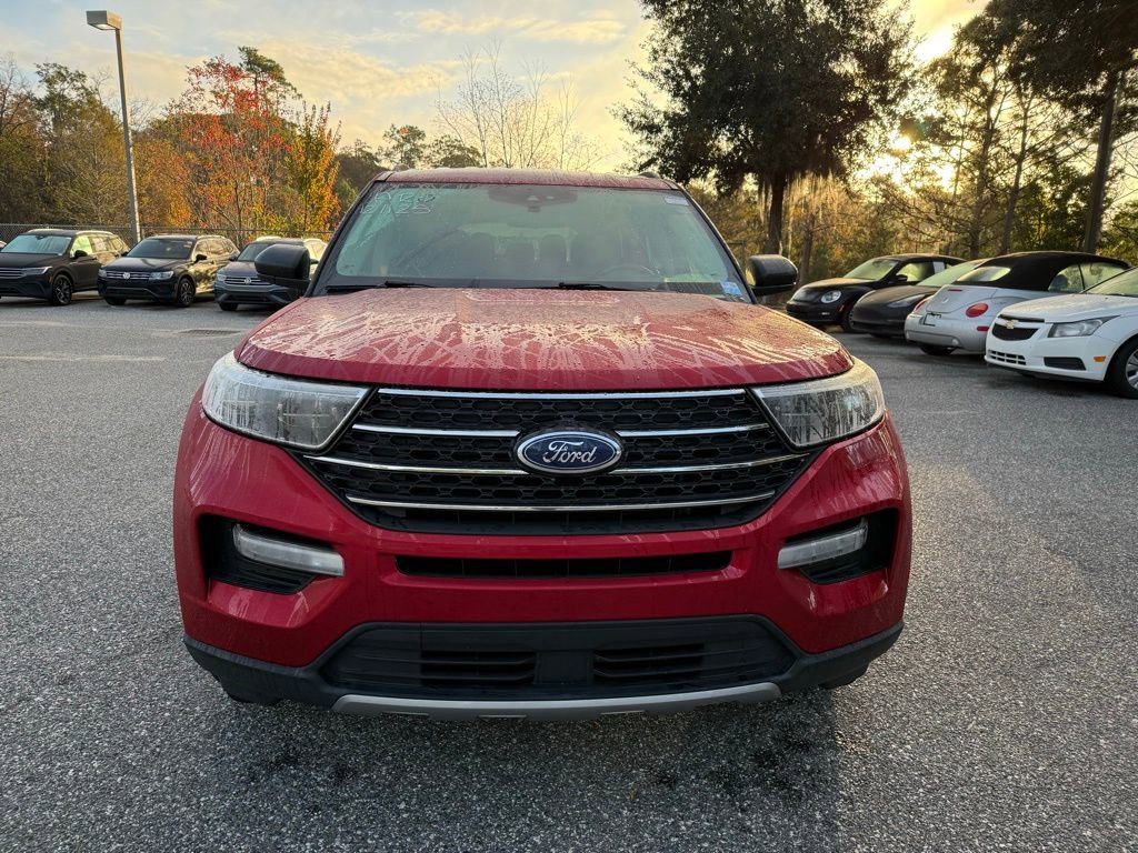 Used 2021 Ford Explorer XLT w/ Equipment Group 202A image 2