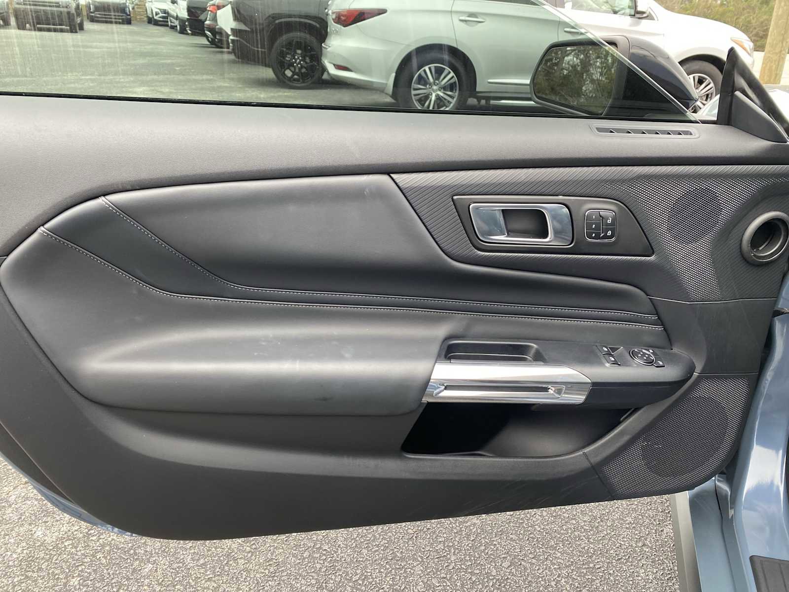 Used 2025 Ford Mustang GT Premium image 26