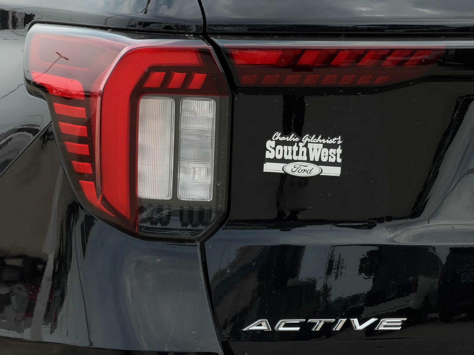New 2026 Ford Explorer Active AWD/4WD image 9