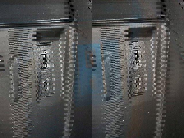 New 2025 GMC Hummer EV 2X image 28