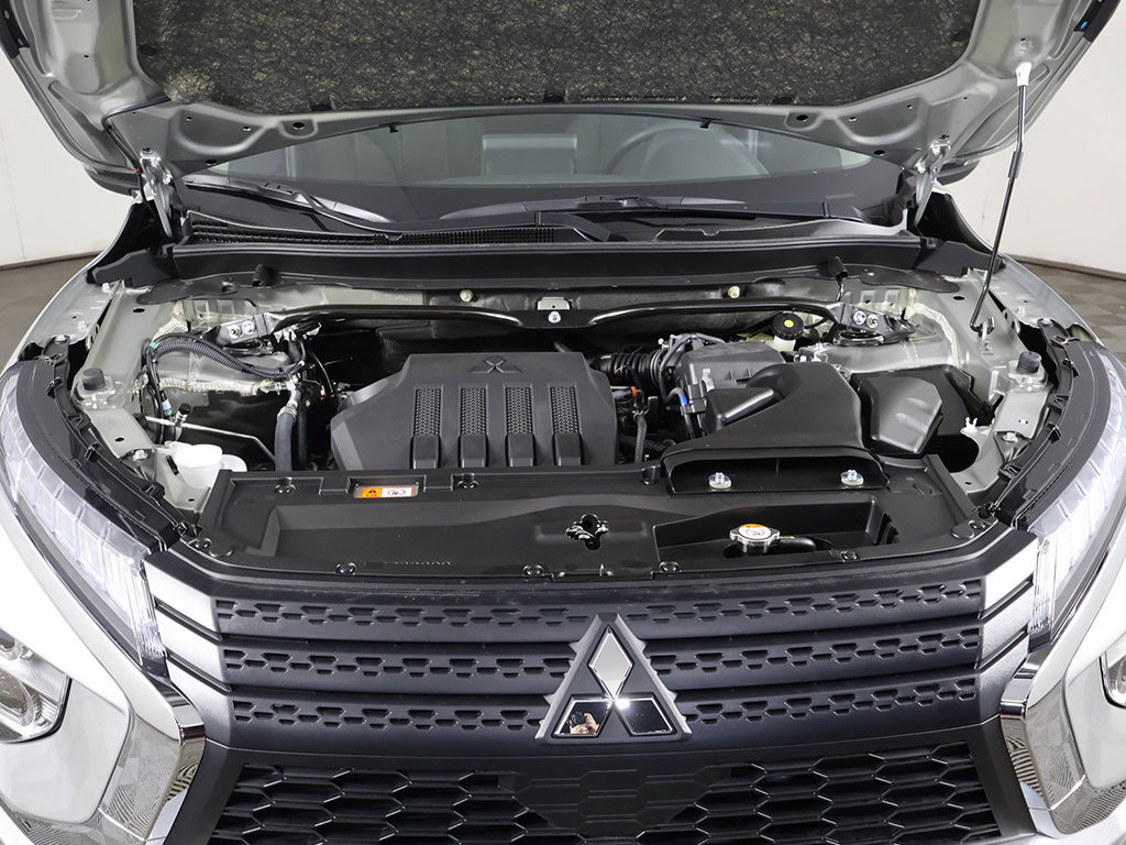 New 2026 Mitsubishi Eclipse Cross LE AWD/4WD image 16