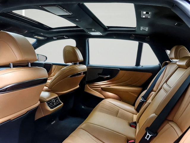 Used 2022 Lexus LS 500 AWD w/ Interior Upgrade Package image 12