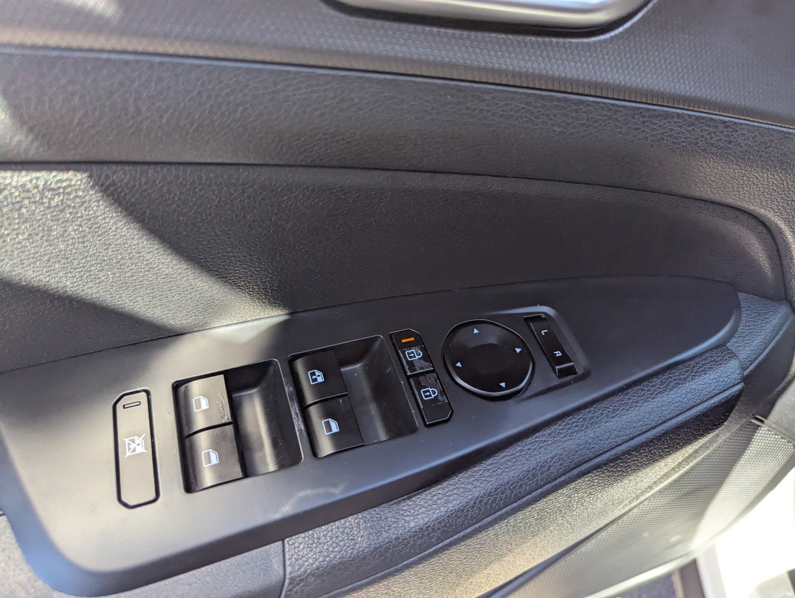 Used 2026 Kia Sportage LX w/ LX Convenience Package image 28