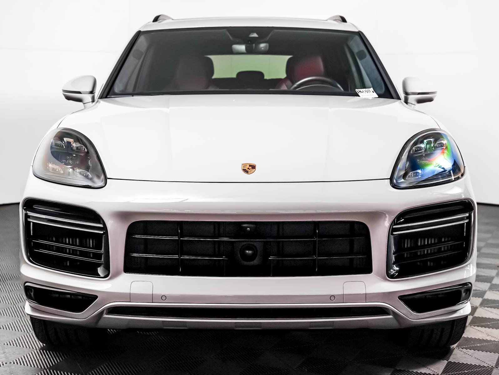 Certified 2023 Porsche Cayenne Turbo AWD/4WD image 7