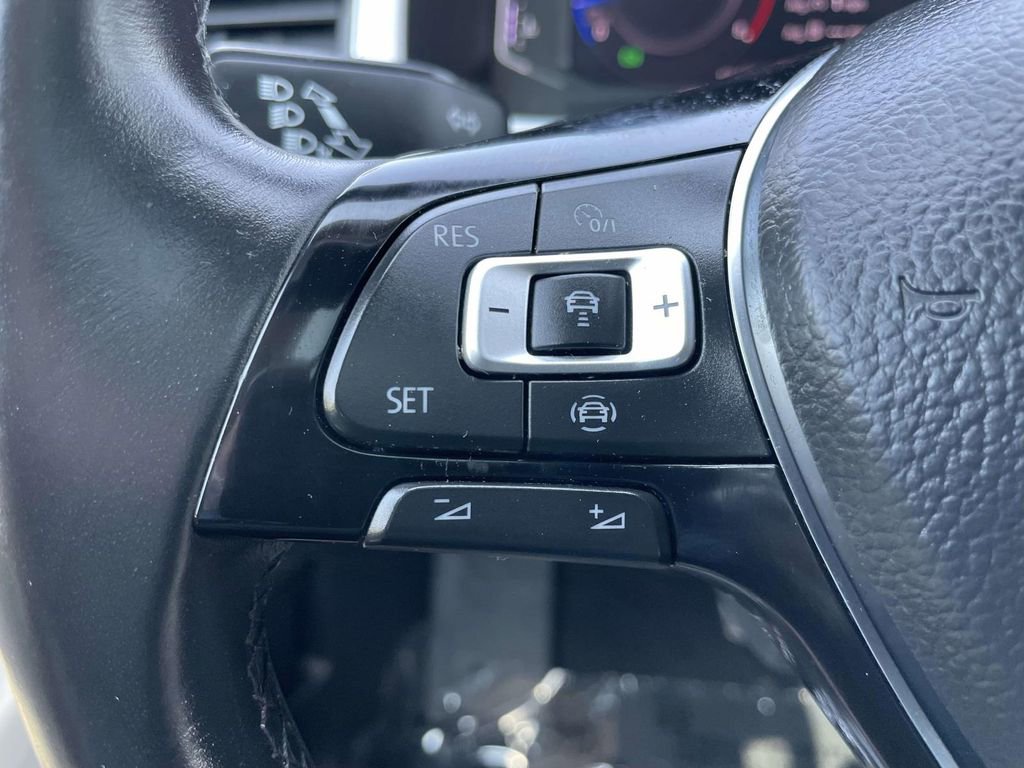 Used 2019 Volkswagen Atlas SEL R-Line image 31