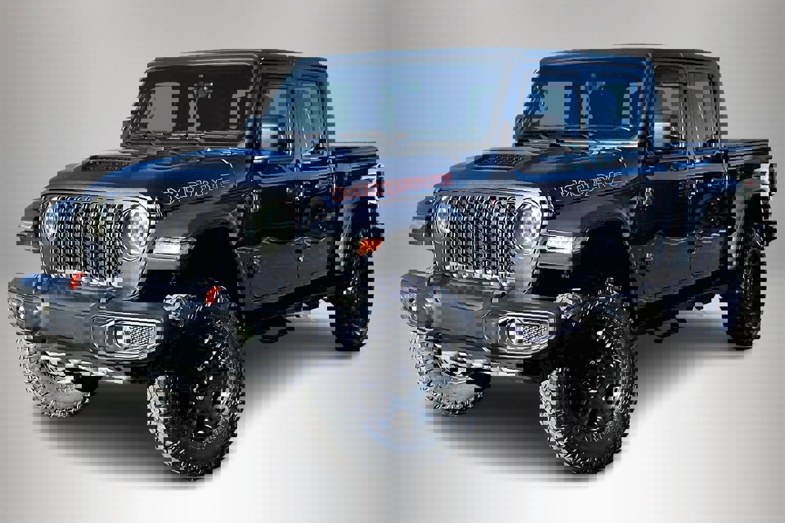 Used 2023 Jeep Gladiator Mojave w/ Cold Weather Group image 3