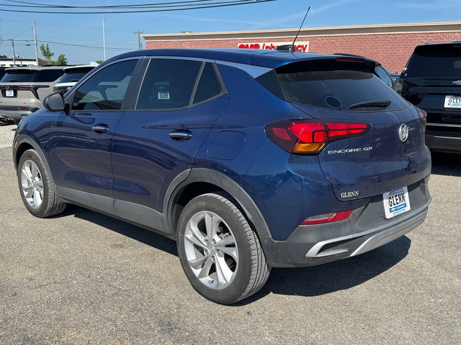 Used 2023 Buick Encore GX Preferred w/ Cold Weather Comfort Package FWD image 4