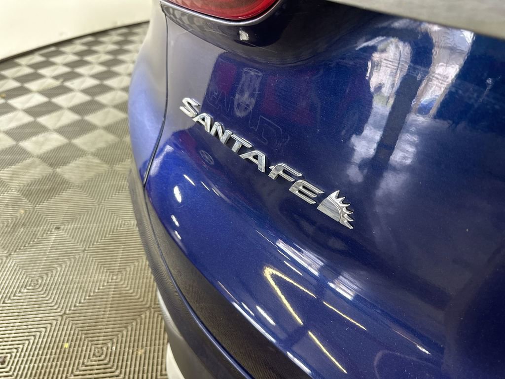 Used 2019 Hyundai Santa Fe SE image 30