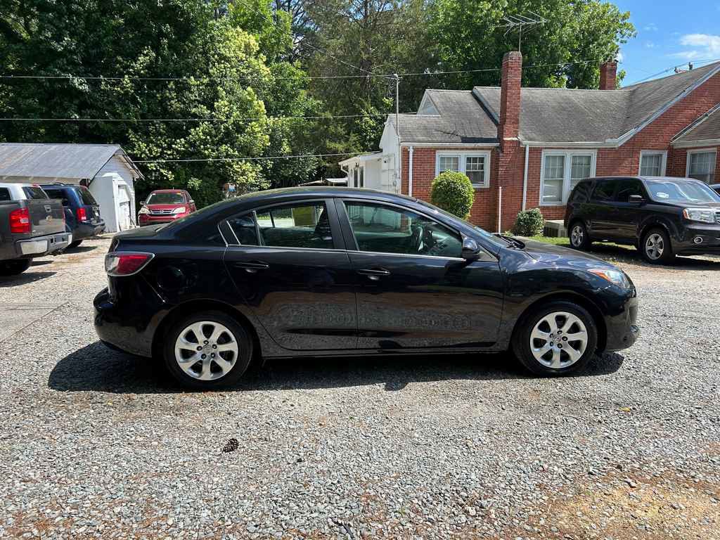 Used 2013 MAZDA MAZDA3 i Sport FWD image 20