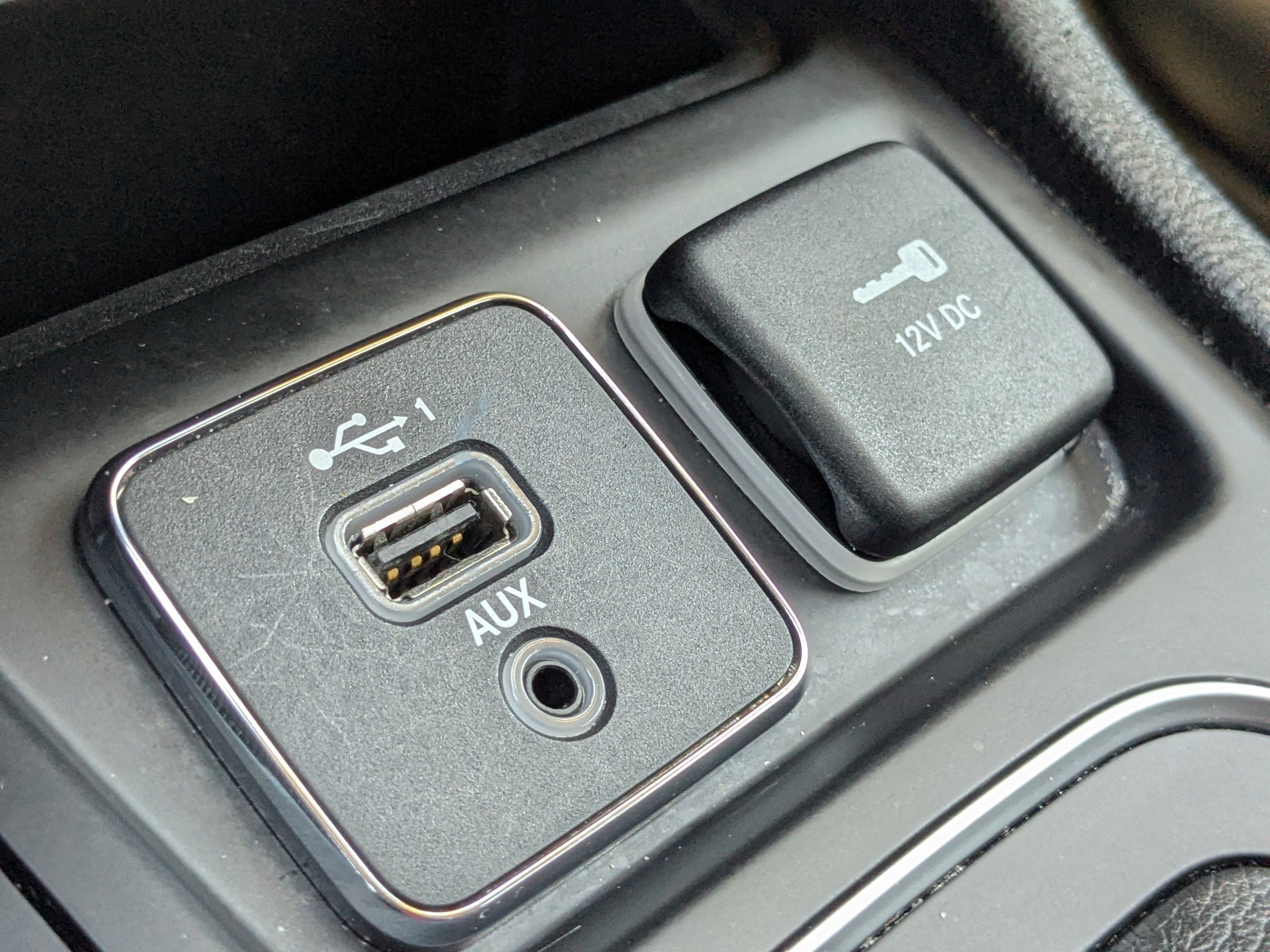 Used 2021 Jeep Cherokee Latitude Plus image 20