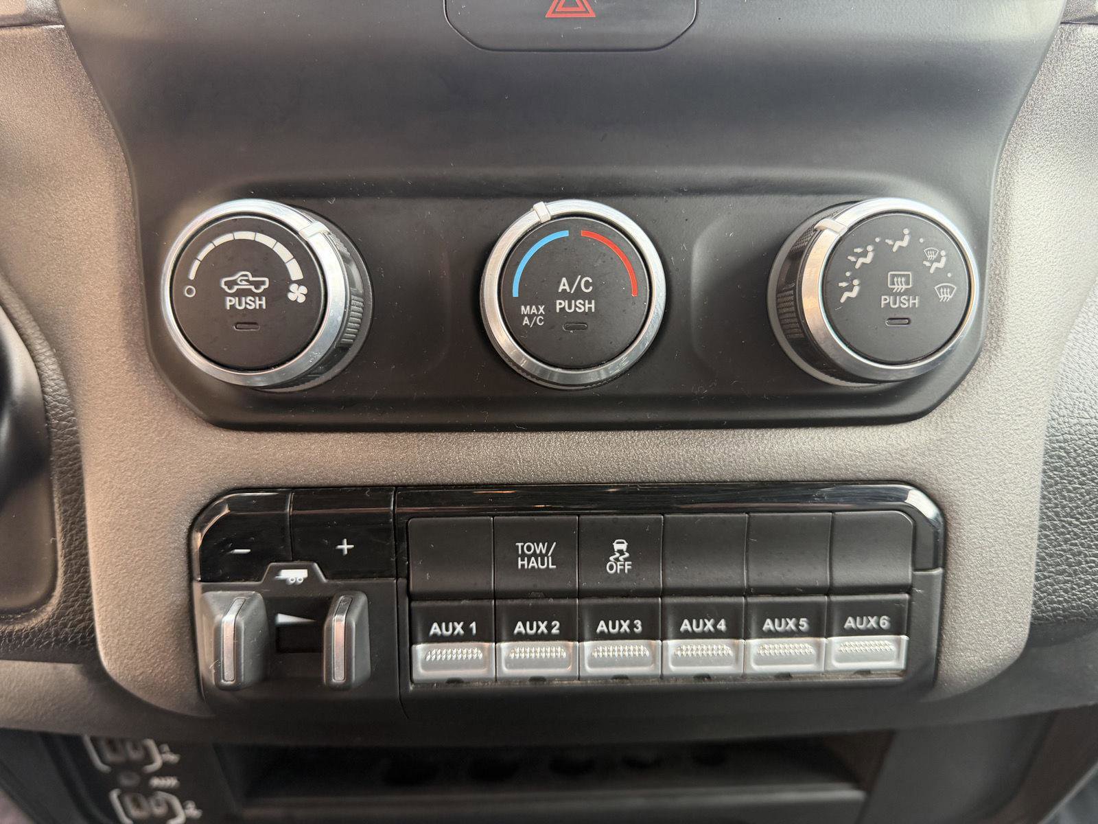 Used 2022 RAM 3500 Tradesman w/ Chrome Appearance Group image 16