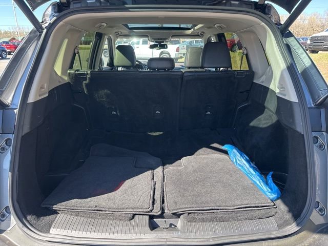 Used 2023 Nissan Rogue SL AWD/4WD image 9