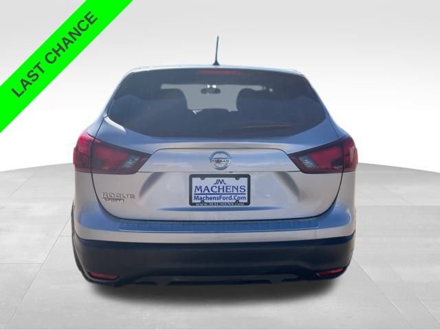 Used 2018 Nissan Rogue Sport S w/ S Appearance Package image 5