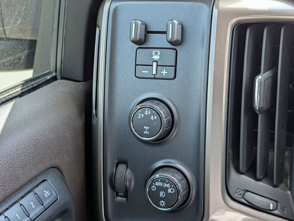 Used 2016 Chevrolet Silverado 3500 High Country w/ Duramax Plus Package AWD/4WD image 40