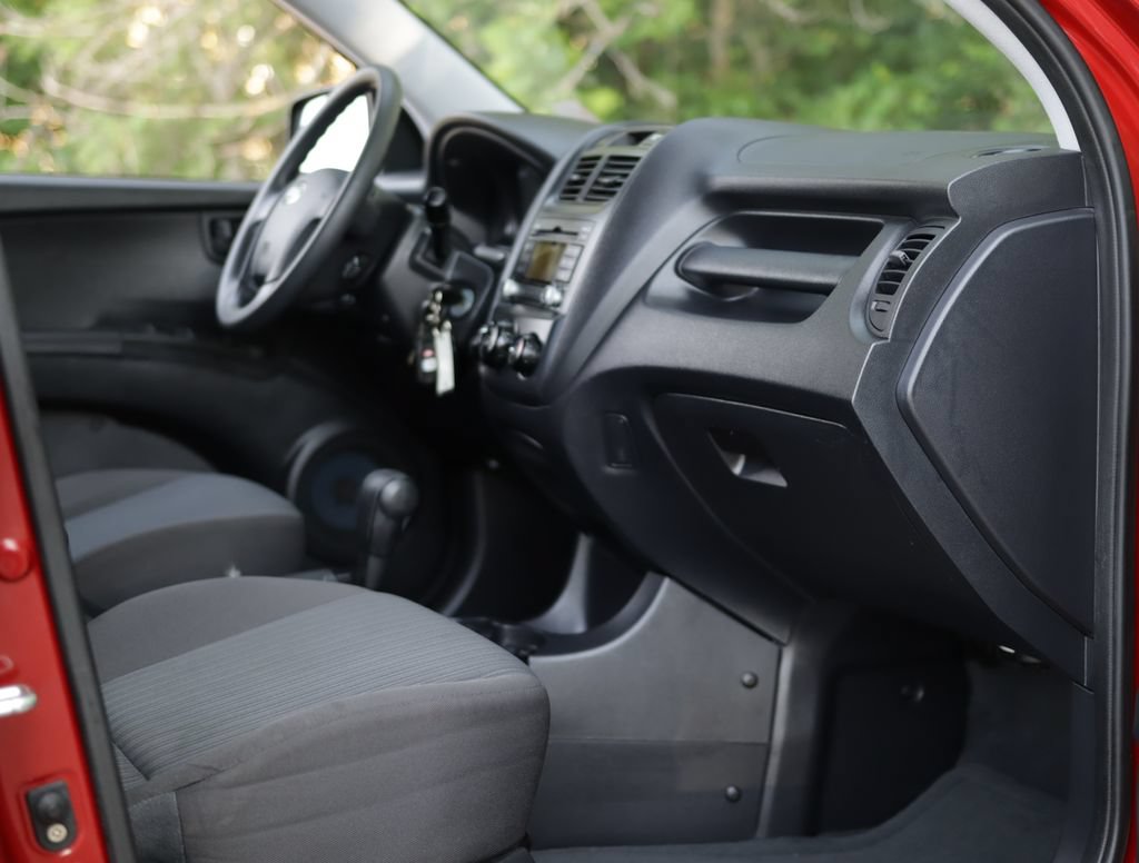 Used 2009 Kia Sportage LX FWD image 27