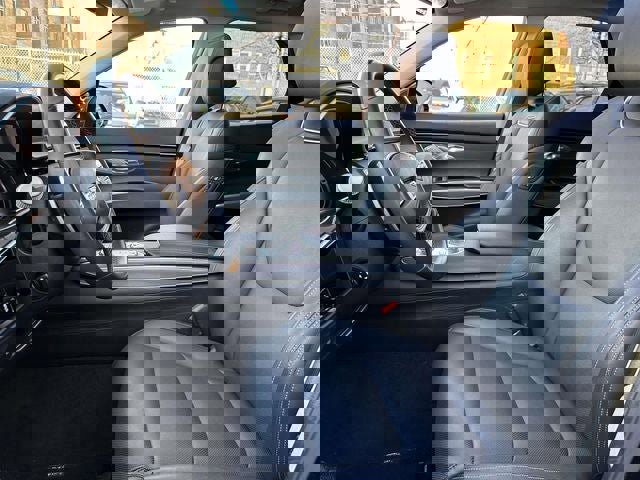 Used 2024 Genesis GV70 2.5T Select w/ Select Package image 18