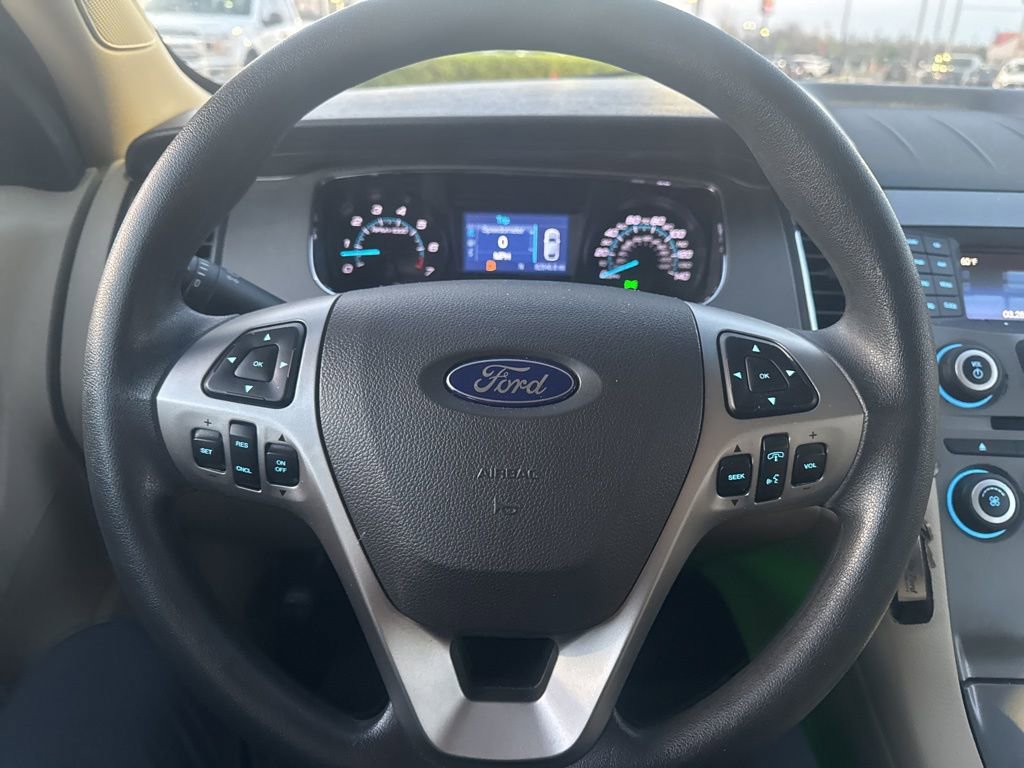 Used 2019 Ford Taurus SE image 10
