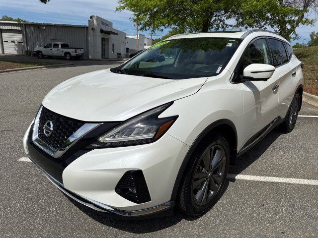 Used 2019 Nissan Murano Platinum w/ Cargo Package image 3