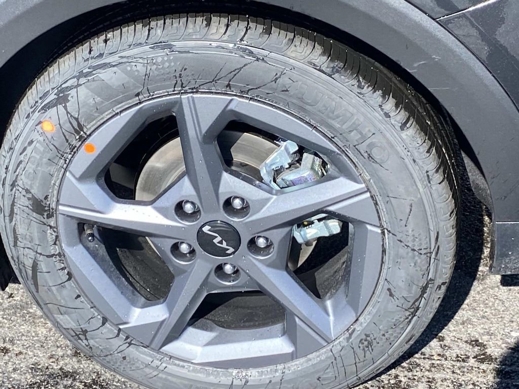 New 2026 Kia K4 LXS image 5
