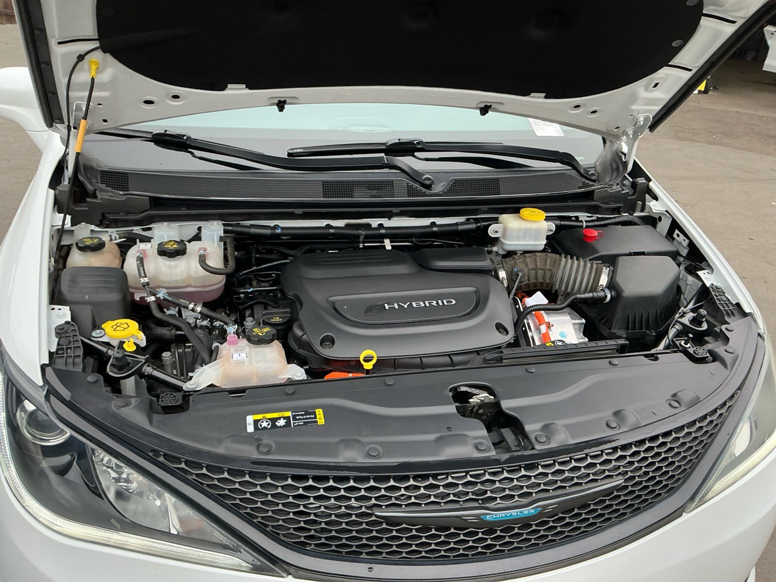 Used 2020 Chrysler Pacifica Touring w/ S Appearance Package image 23