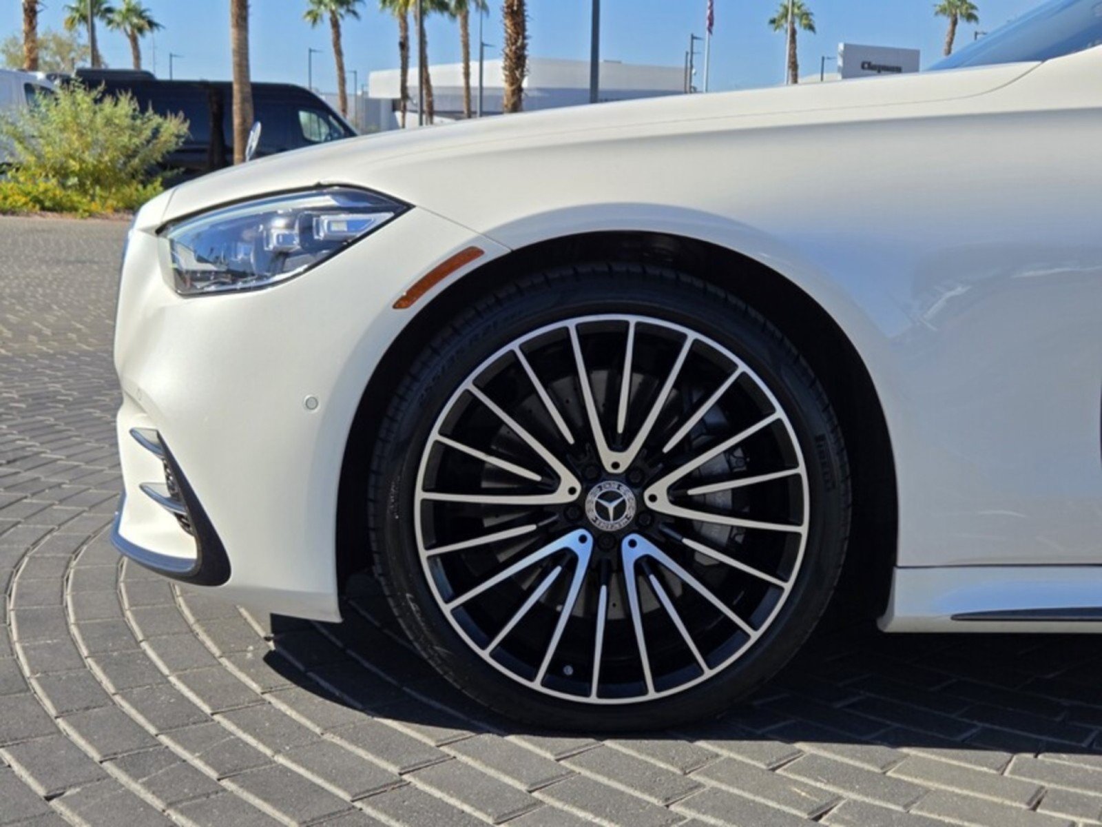 Used 2023 Mercedes-Benz S 580 4MATIC Sedan image 12