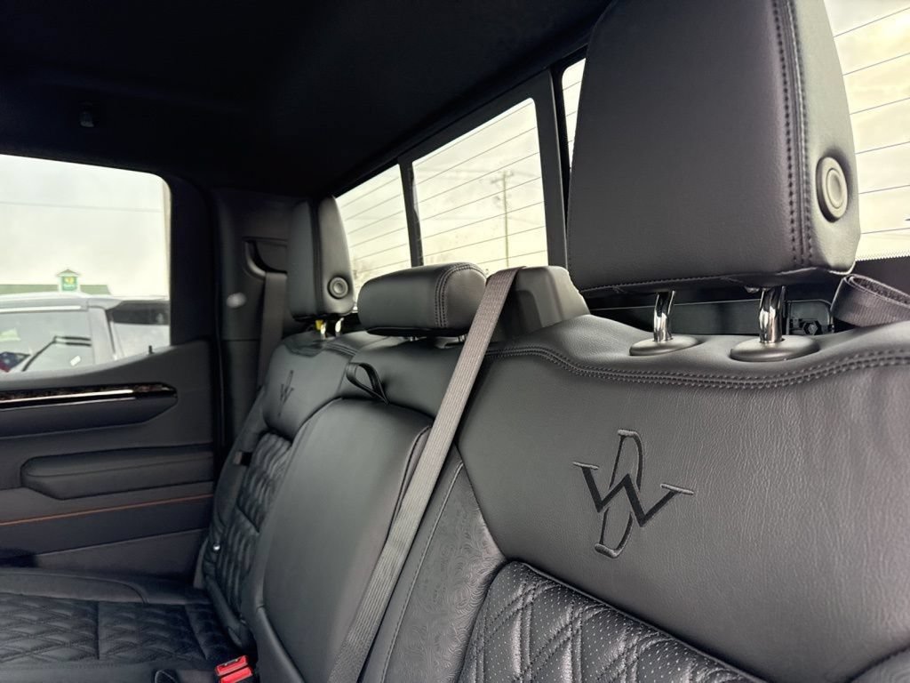 New 2026 GMC Sierra 1500 AT4 w/ Technology Package AWD/4WD image 32