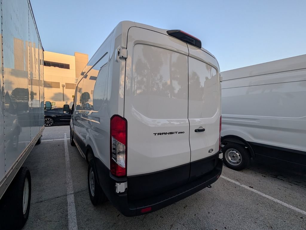 New 2026 Ford Transit 350 148 Medium Roof w/ Load Area Protection Package RWD image 12