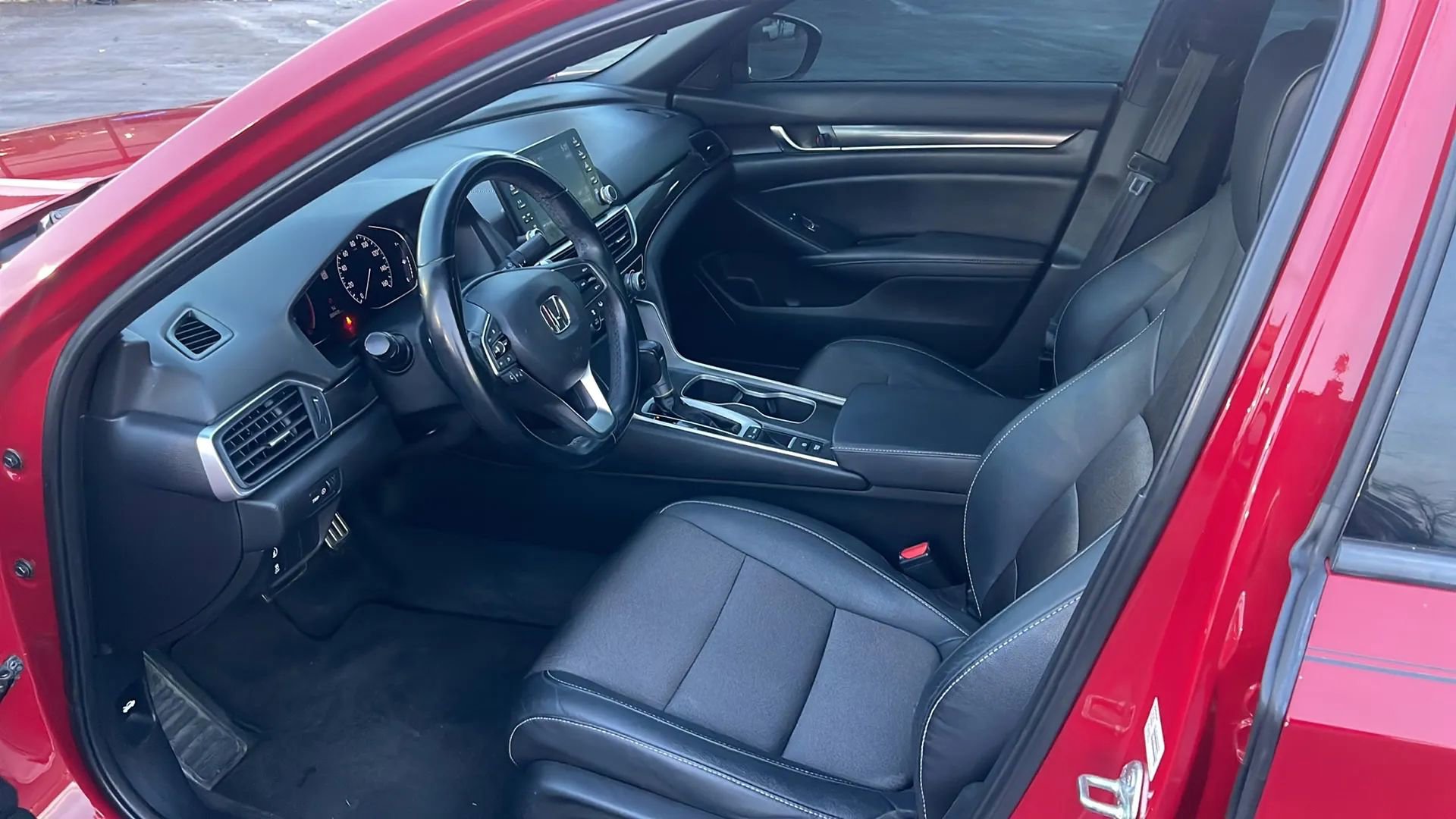 Used 2020 Honda Accord Sport image 15