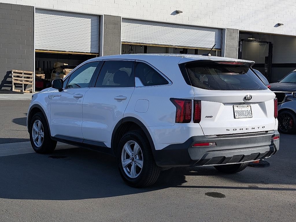 Used 2021 Kia Sorento LX image 27